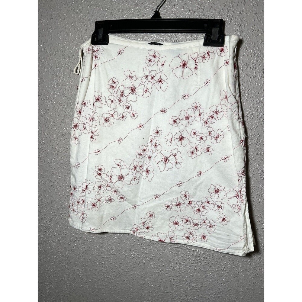 American Eagle Outfitters Womens Cotton Skirt Off White Red Floral Mini Size 0